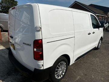 2020 70 TOYOTA PROACE 1.5D 120 Icon MEDIUM L1 H1 Panel Van