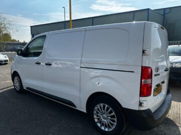 2020 70 TOYOTA PROACE 1.5D 120 Icon MEDIUM L1 H1 Panel Van