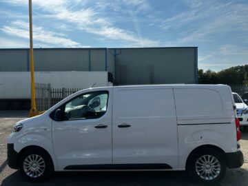 2020 70 TOYOTA PROACE 1.5D 120 Icon MEDIUM L1 H1 Panel Van