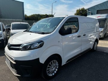 2020 70 TOYOTA PROACE 1.5D 120 Icon MEDIUM L1 H1 Panel Van