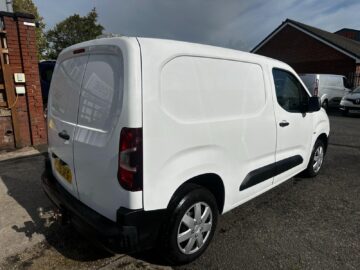 2019 69 VAUXHALL COMBO CARGO 2300 1.5 Turbo D 100ps L1 H1 Sportive Van