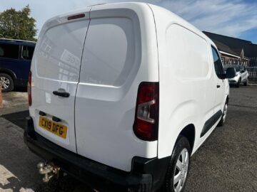 2019 69 VAUXHALL COMBO CARGO 2300 1.5 Turbo D 100ps L1 H1 Sportive Van