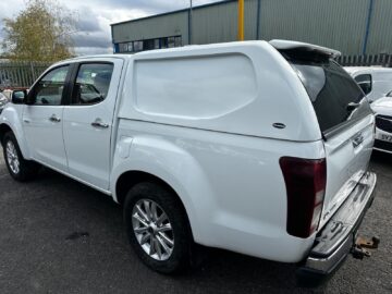 2020 ISUZU D-MAX 1.9 Yukon Double Cab 4x4 MANUAL TRUCKMAN TOP