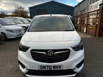 2020 70 VAUXHALL COMBO CARGO 2300 1.5 Turbo D 100ps L2 H1 LWB Sportive Van