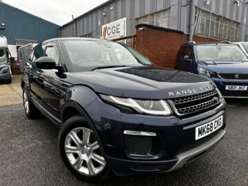 2018 68 LAND ROVER RANGE ROVER EVOQUE 2.0 eD4 SE Tech 5dr 2WD BLUE