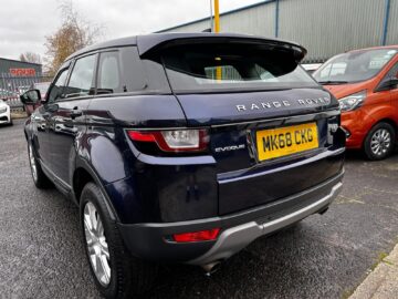 2018 68 LAND ROVER RANGE ROVER EVOQUE 2.0 eD4 SE Tech 5dr 2WD BLUE