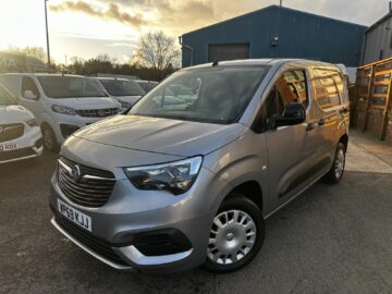 2019 69 VAUXHALL COMBO CARGO 2300 1.5 Turbo D 100ps SWB L1 H1 Sportive Van