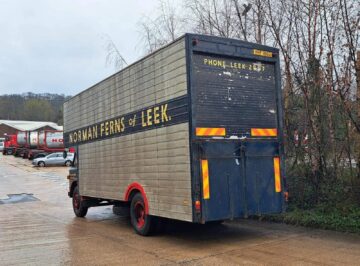 1969 FORD D SERIES D-800 RIGID COMMERCIAL