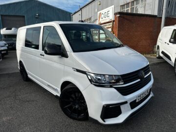 2023 VOLKSWAGEN TRANSPORTER 2.0 TDI 150 Highline Kombi Van DSG MOTION R BODYKIT