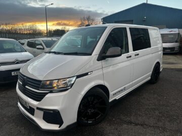 2023 VOLKSWAGEN TRANSPORTER 2.0 TDI 150 Highline Kombi Van DSG MOTION R BODYKIT