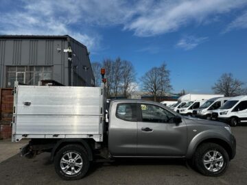 2020 70 NISSAN NAVARA King Cab Acenta 2.3dCi 163 TT 4WD TREE SURGEON TIPPER