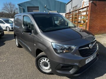 2022 72 VAUXHALL COMBO CARGO 2300 1.5 Turbo D 100ps SWB L1 H1 Dynamic GREY