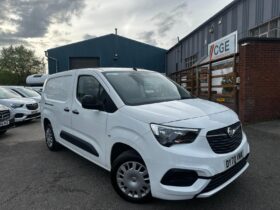 2020 70 VAUXHALL COMBO CARGO 2300 1.5 Turbo D 100ps H1 Sportive Van