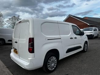 2020 70 VAUXHALL COMBO CARGO 2300 1.5 Turbo D 100ps H1 Sportive Van