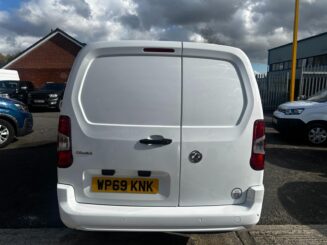 2019 69 VAUXHALL COMBO CARGO 2300 1.5 Turbo D 100ps L1 H1 Sportive Van