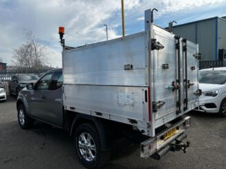 2020 70 NISSAN NAVARA King Cab Acenta 2.3dCi 163 ARB TIPPER *REV CAM - AIR CON*