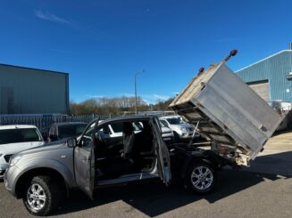 2021 NISSAN NAVARA King Cab Pick Up Acenta 2.3dCi 163 TT 4WD ARB TIPPER