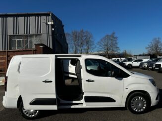 2020 70 2020 70 VAUXHALL COMBO CARGO 2300 1.5 Turbo D 100ps LWB L2 H1 Sportive