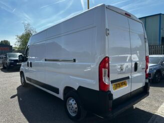 2021 Peugeot Boxer 2.2 BlueHDi 335 Professional Panel Van Manual L3 H2 LWB *22K*