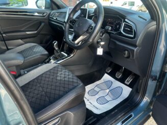 2022 72 VOLKSWAGEN T-ROC 2.0 TDI 150 EVO R-Line 5dr