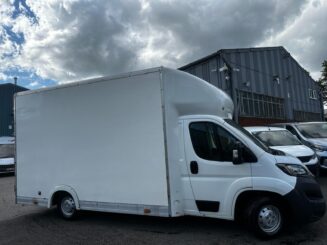 2Peugeot Boxer 2.0 BlueHDi 335 Platform Cab L3 Euro 6 (130 ps) LCB LOW LOADER