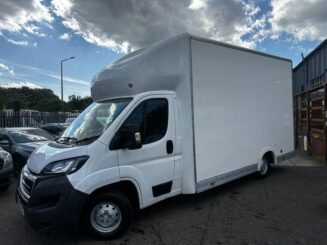 2Peugeot Boxer 2.0 BlueHDi 335 Platform Cab L3 Euro 6 (130 ps) LCB LOW LOADER