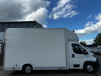 2Peugeot Boxer 2.0 BlueHDi 335 Platform Cab L3 Euro 6 (130 ps) LCB LOW LOADER