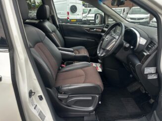 2010 60 NISSAN ELGRAND E52 AUTO 2.4 PETROL - 7 SEATS - AIR CON - DOUBLE SUNROOF