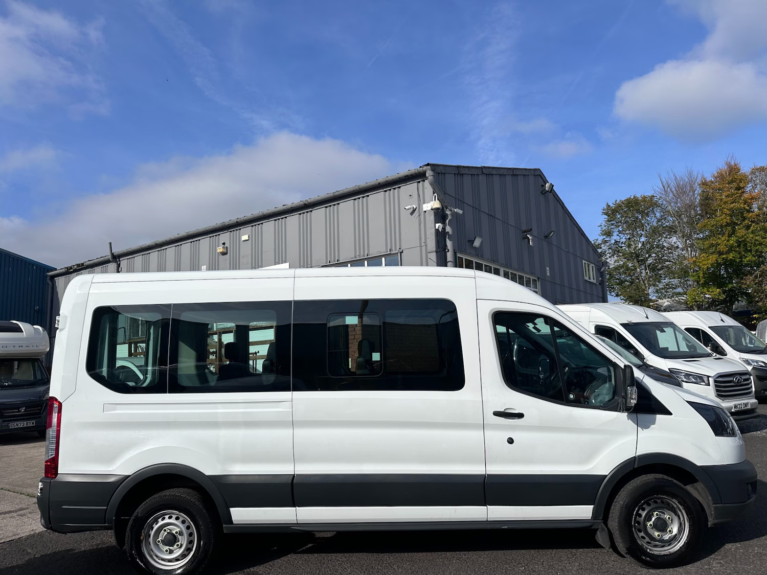 2017 Ford Transit 2.2 TDCi 410 HDT Minibus 5dr Diesel Manual L3 H2 (14 seats)