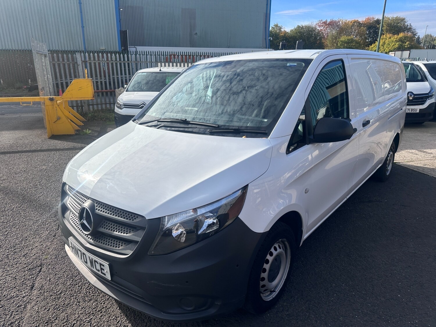 2020 70 Mercedes-Benz Vito 2.1 114 CDI Pure RWD LWB L3 Euro 6 (s/s)