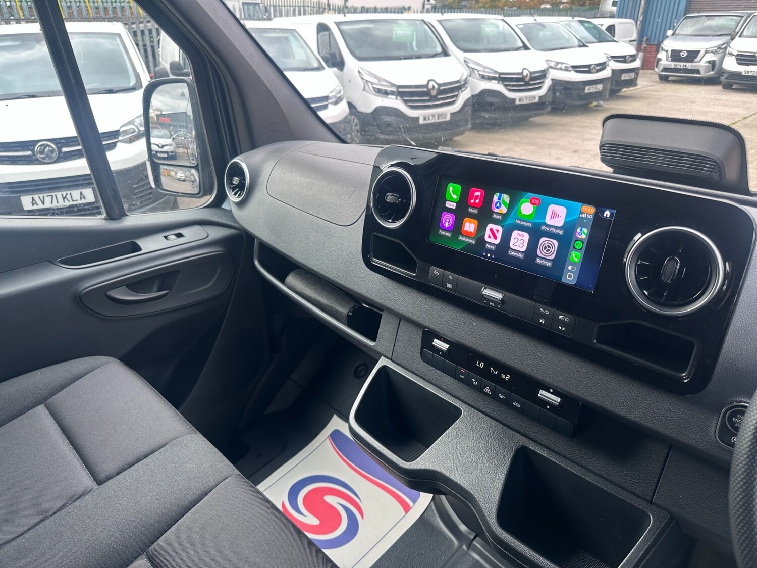 2024 74 Mercedes-Benz Sprinter 2.0 317 CDI PRO G-Tronic RWD L3 H2 Euro 6 (s/s)