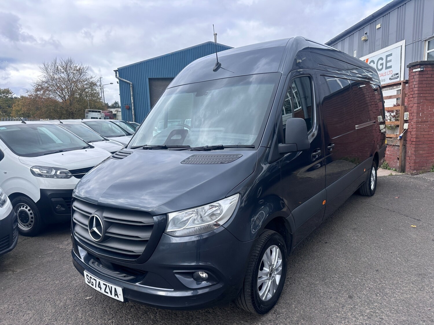 2024 74 Mercedes-Benz Sprinter 2.0 317 CDI PRO G-Tronic RWD L3 H2 Euro 6 (s/s)
