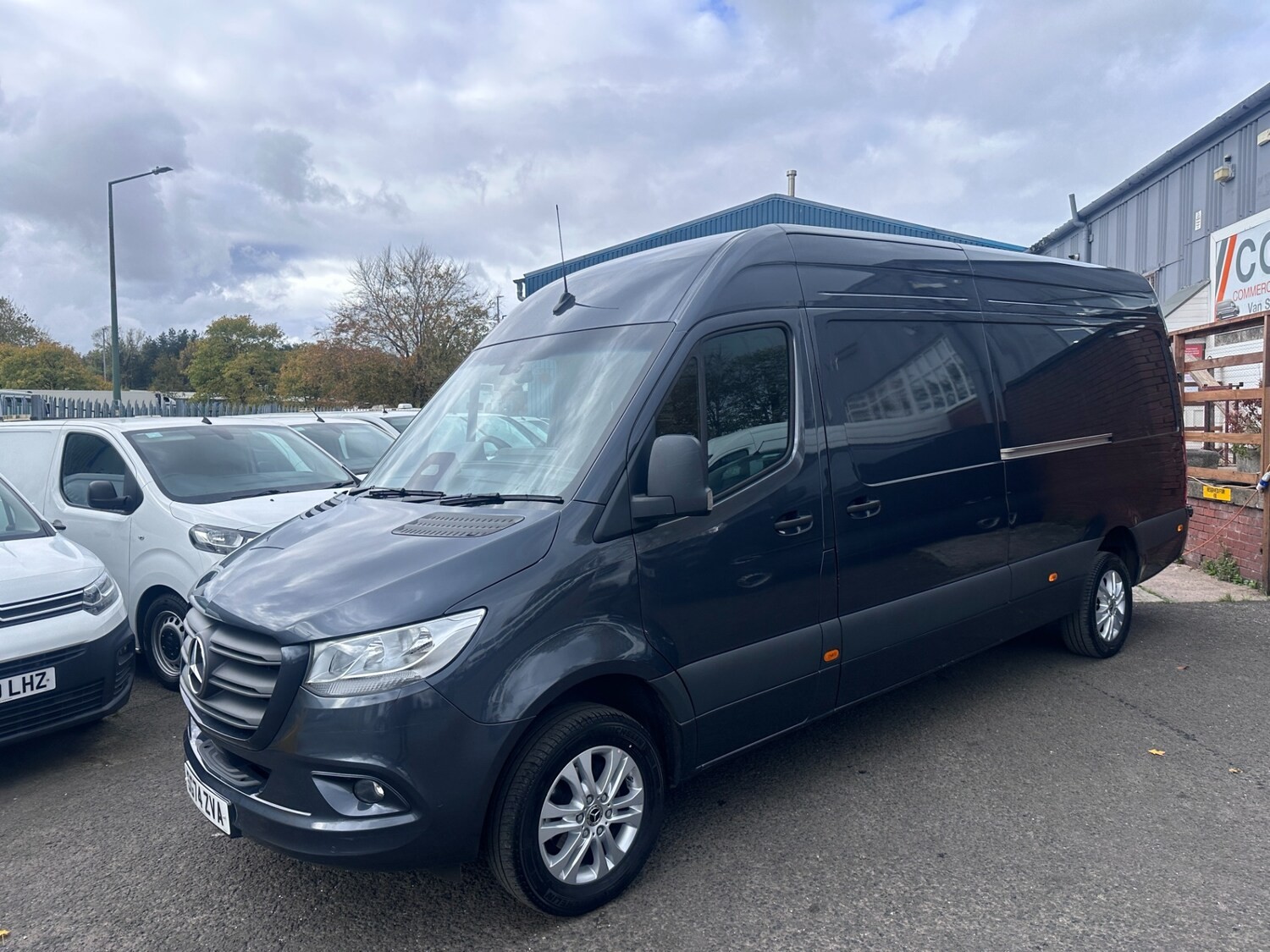 2024 74 Mercedes-Benz Sprinter 2.0 317 CDI PRO G-Tronic RWD L3 H2 Euro 6 (s/s)