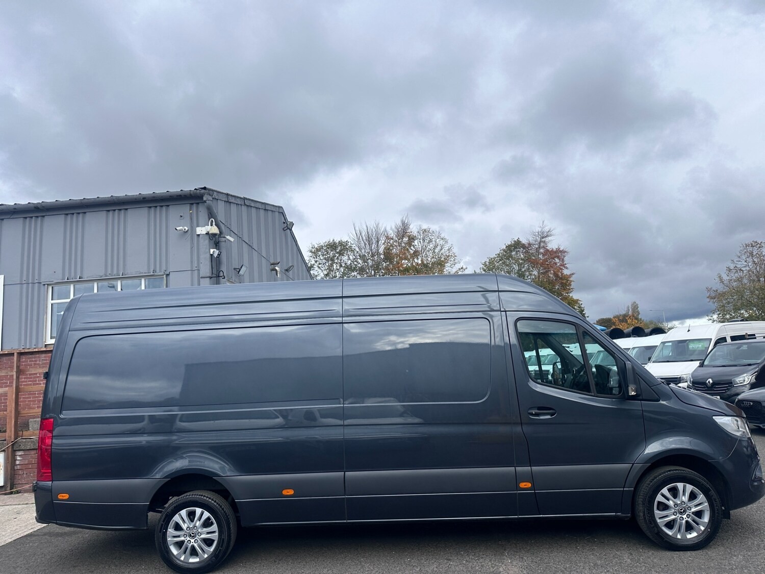 2024 74 Mercedes-Benz Sprinter 2.0 317 CDI PRO G-Tronic RWD L3 H2 Euro 6 (s/s)