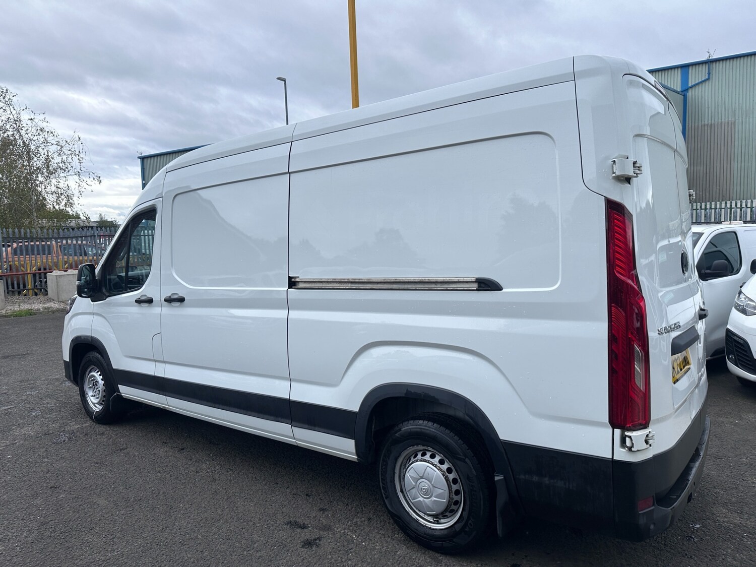 2022 MAXUS Deliver 9 2.0 D20 Panel Van 5dr Diesel Manual RWD L3 H2 Euro 6 (s/s)