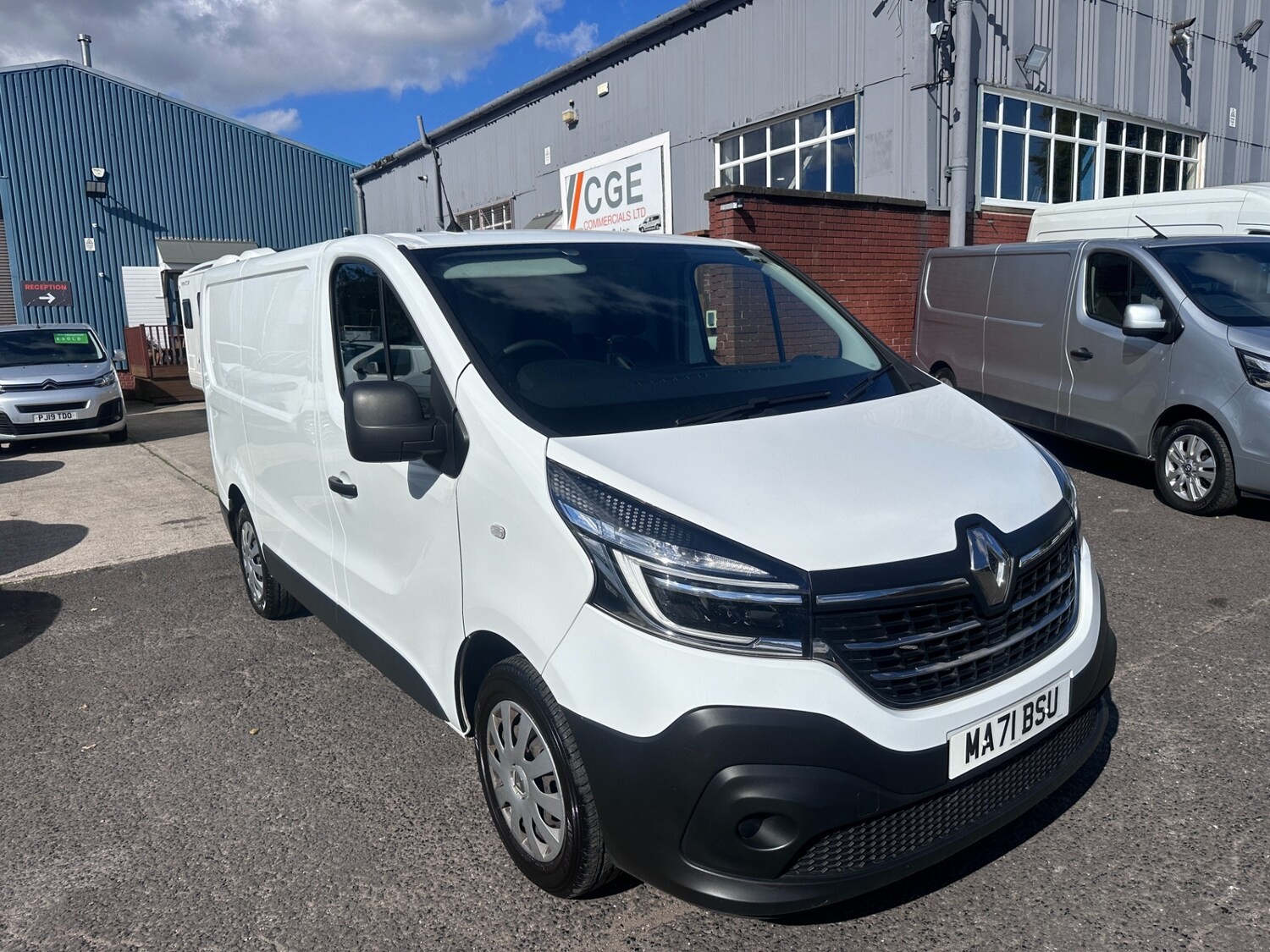2021 Renault Trafic 2.0 dCi ENERGY 28 Business+ 120ps Panel Van Manual SWB
