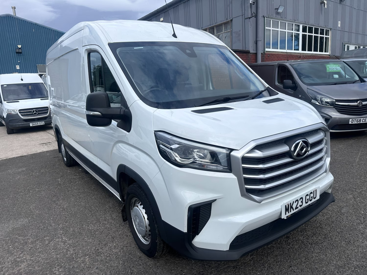 2023 MAXUS DELIVER 9 2.0 D20 150 LWB High Roof Van