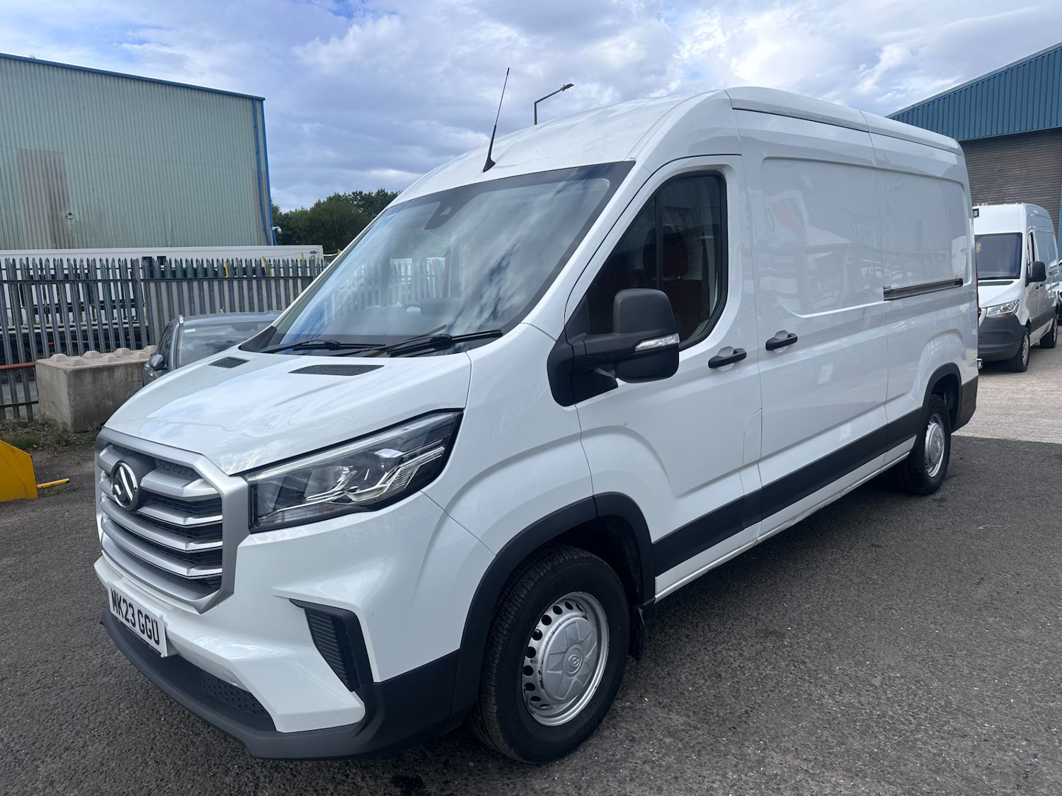 2023 MAXUS DELIVER 9 2.0 D20 150 LWB High Roof Van