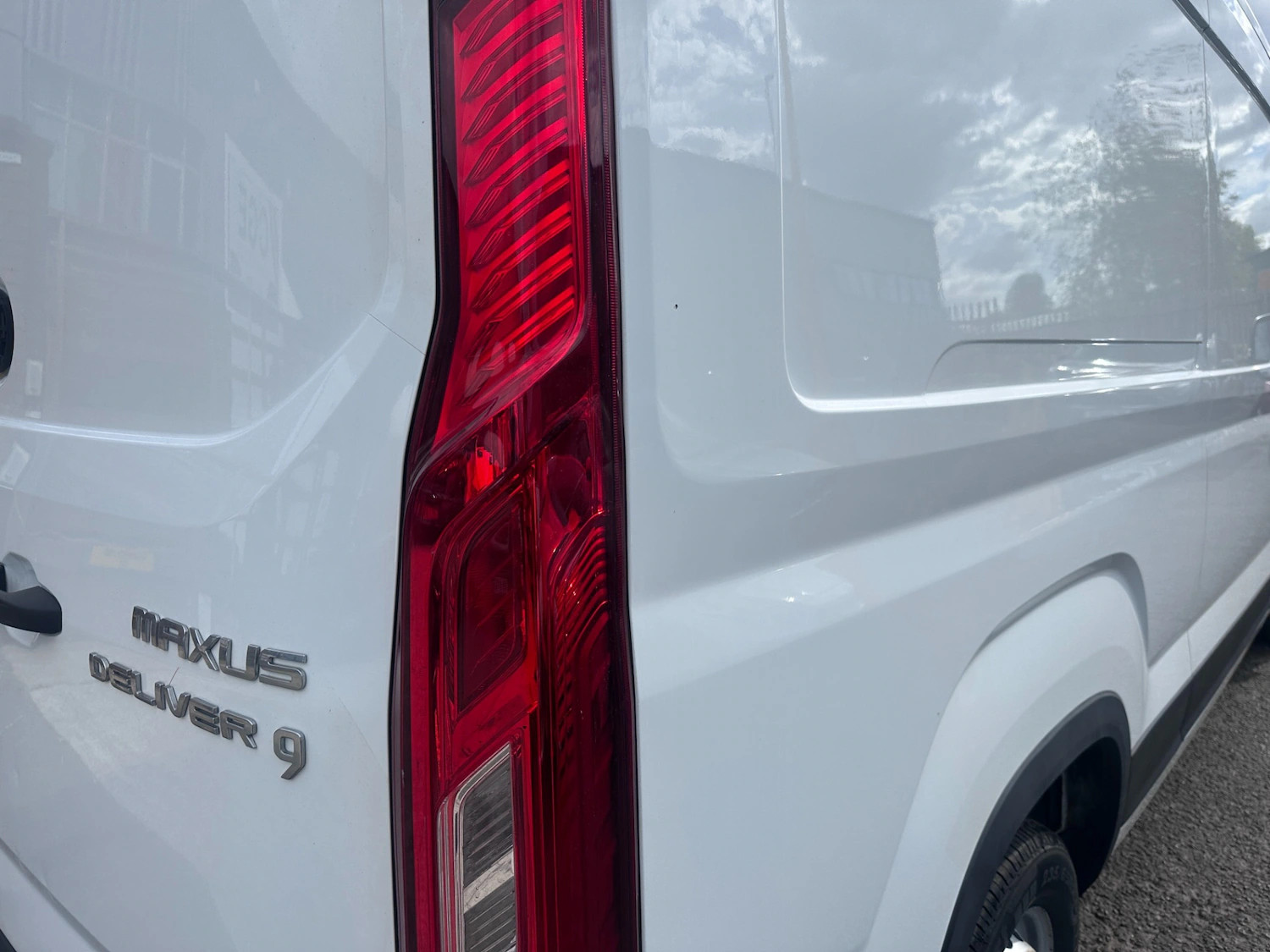 2023 MAXUS DELIVER 9 2.0 D20 150 LWB High Roof Van