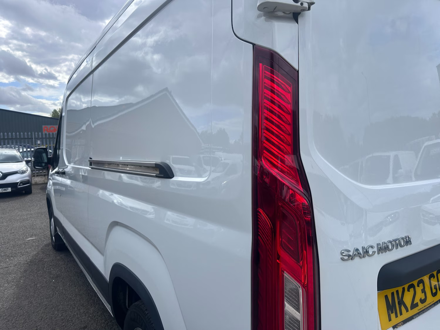 2023 MAXUS DELIVER 9 2.0 D20 150 LWB High Roof Van
