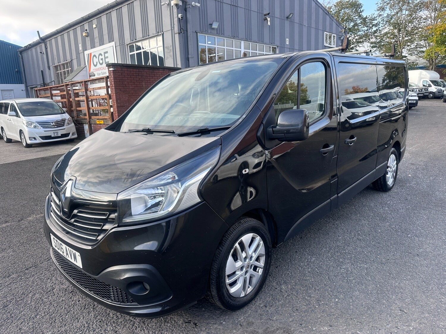 2016 Renault Trafic 1.6 dCi ENERGY 29 Sport Panel Van Euro 5 LWB Standard BLACK