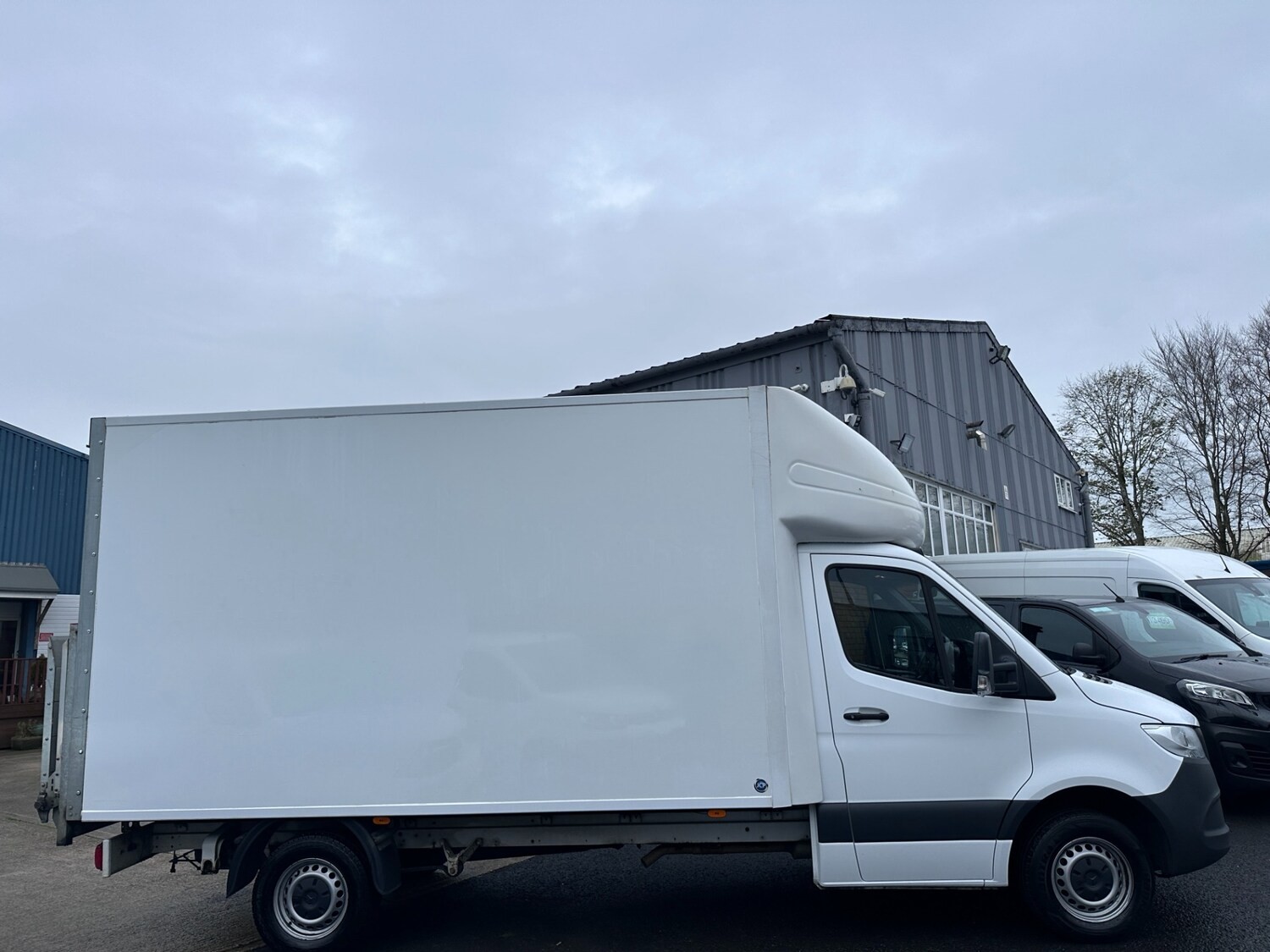 2023 Mercedes-Benz Sprinter 2.0 315 CDI Progressive RWD L3 LWB LUTON TAIL-LIFT