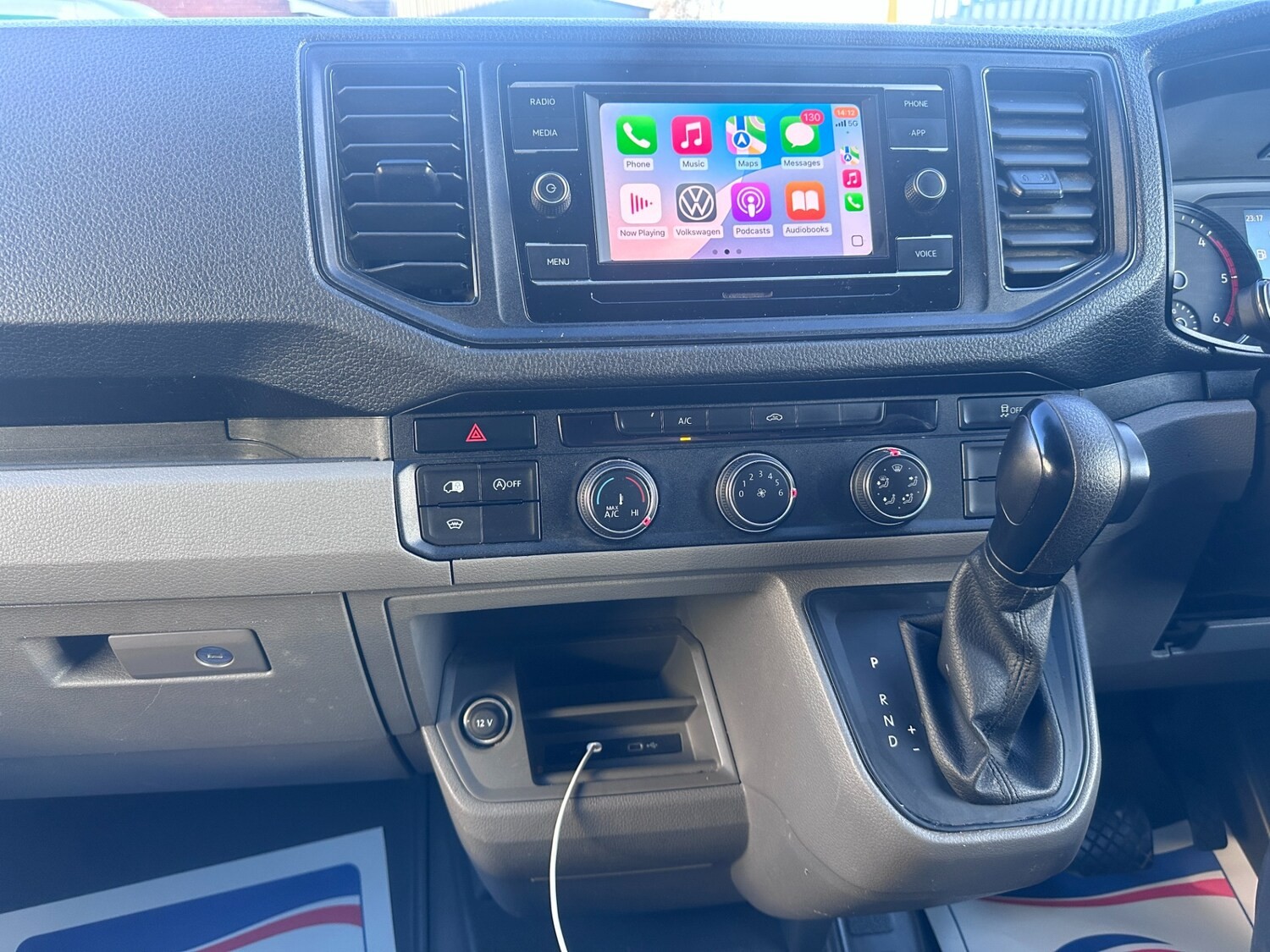2023 Volkswagen Crafter 2.0 TDI CR35 Trendline FWD MWB Euro 6 (s/s) AUTOMATIC