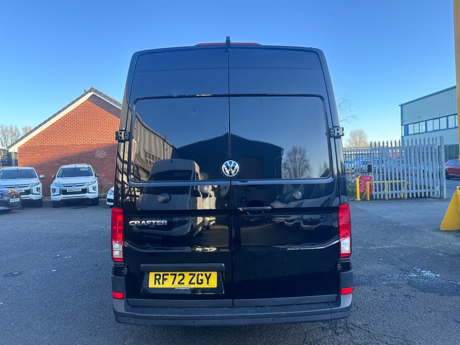 2023 Volkswagen Crafter 2.0 TDI CR35 Trendline FWD MWB Euro 6 (s/s) AUTOMATIC