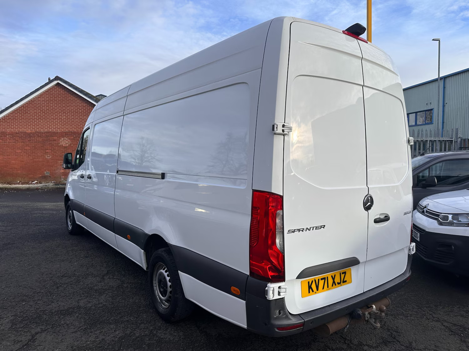 2021 71 Mercedes-Benz Sprinter 2.0 315 CDI Progressive RWD L3 H2 Euro 6
