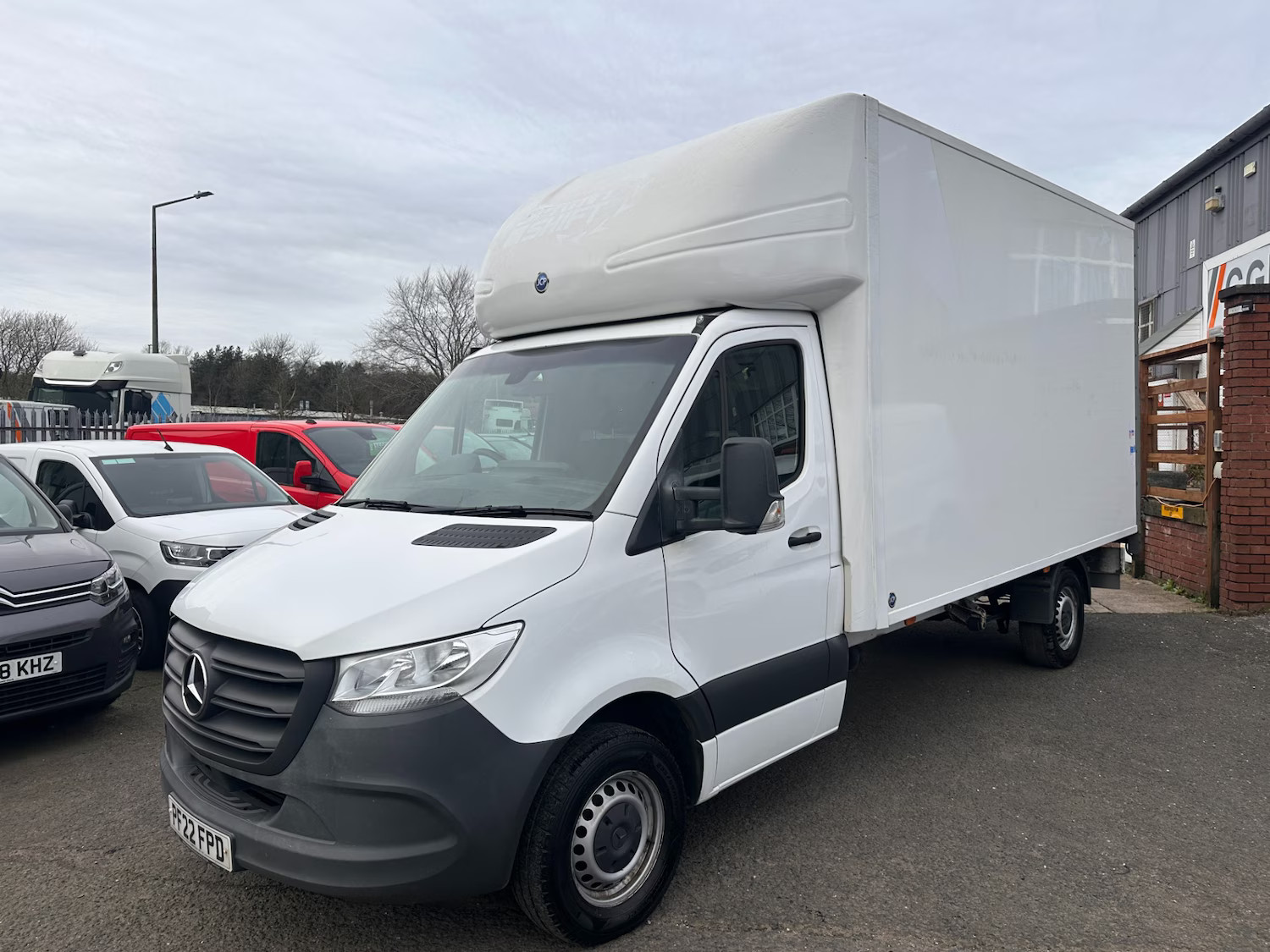 2022 Mercedes-Benz Sprinter 2.0 315 CDI Progressive Luton Tail-Lift RWD LWB L3