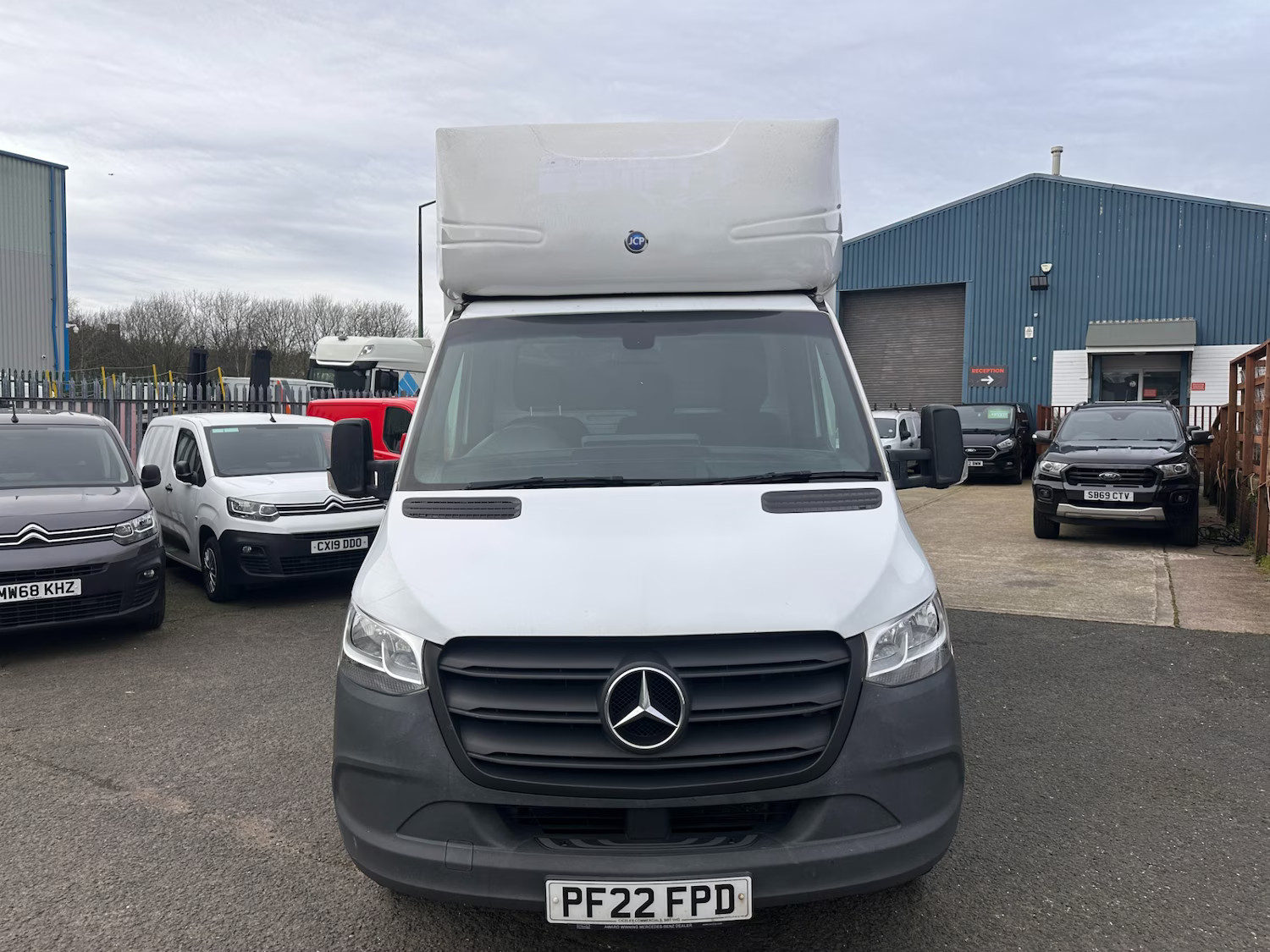 2022 Mercedes-Benz Sprinter 2.0 315 CDI Progressive Luton Tail-Lift RWD LWB L3