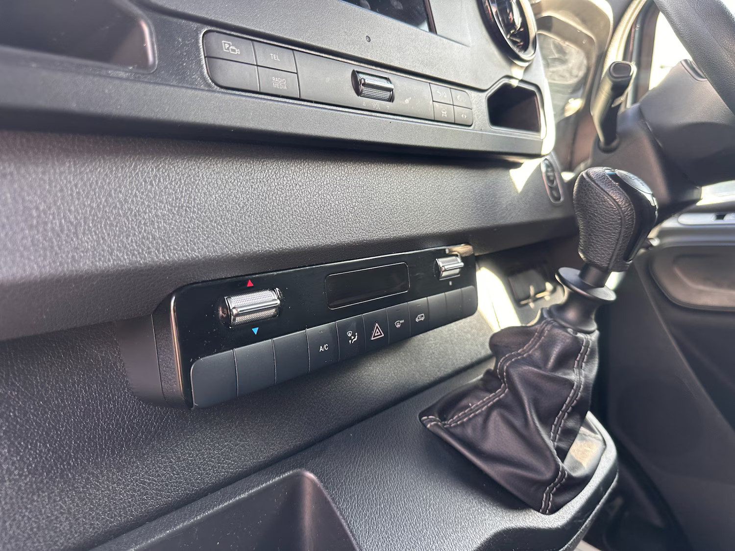 2022 72 Mercedes-Benz Sprinter 2.0 315 CDI Premium FWD L2 H2 Euro 6 *GREY*