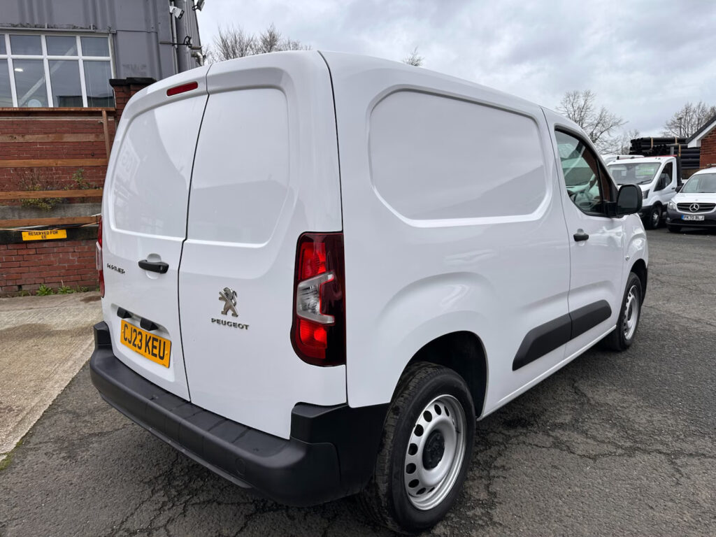 2023 Peugeot Partner 1.5 BlueHDi 1000 Professional Premium + Standard SWB 100bhp