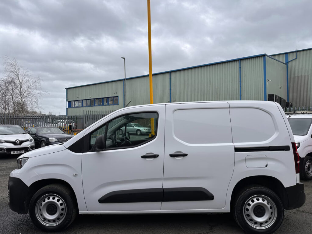 2023 Peugeot Partner 1.5 BlueHDi 1000 Professional Premium + Standard SWB 100bhp